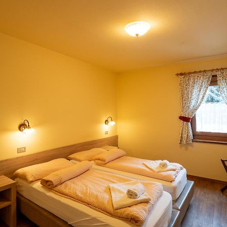 ليفينو Residence L'Arcobi المظهر الخارجي الصورة