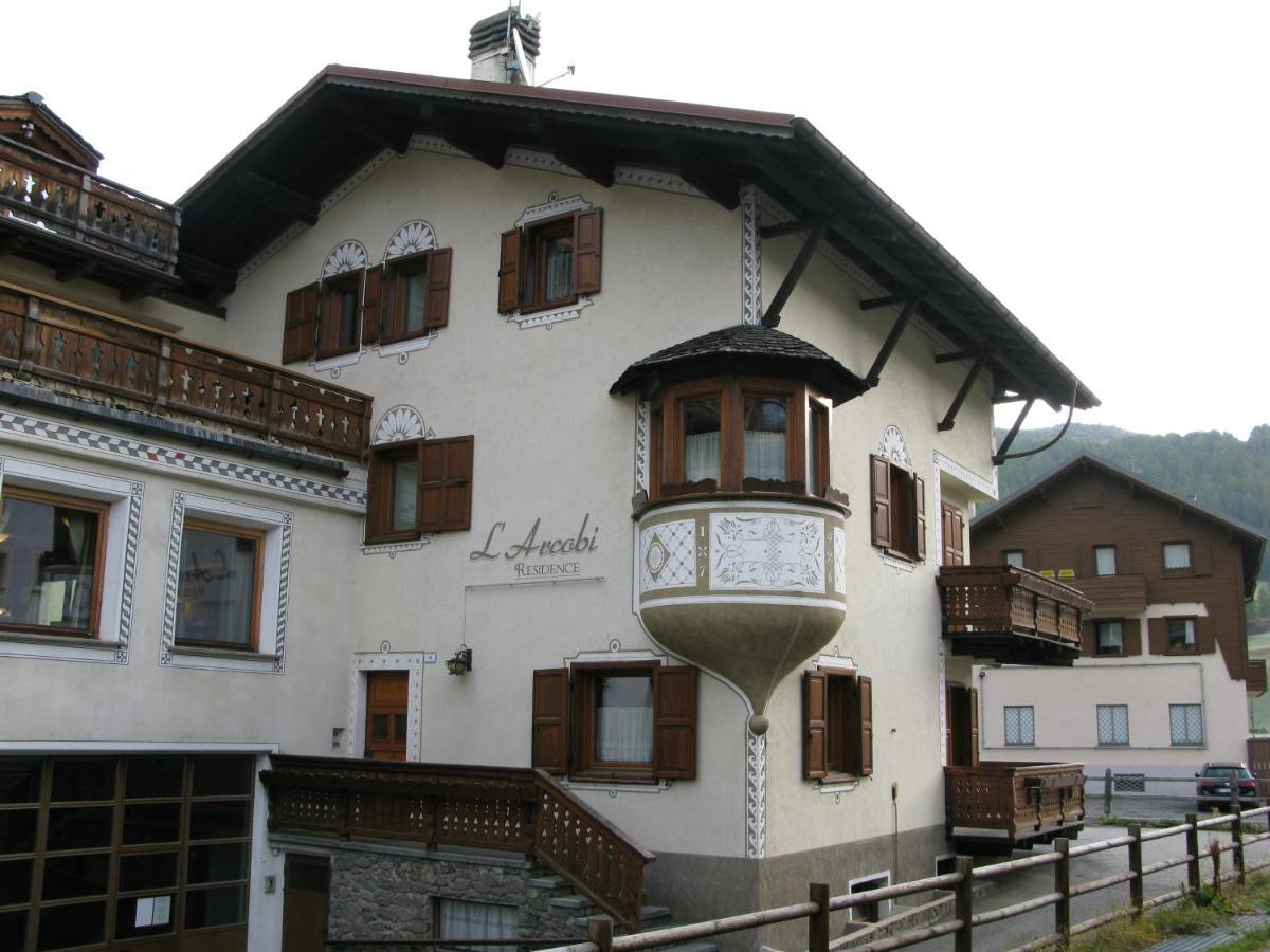 ليفينو Residence L'Arcobi المظهر الخارجي الصورة